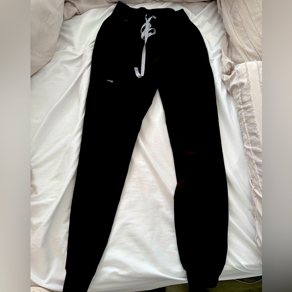 Woman’s Black Jogger Pants